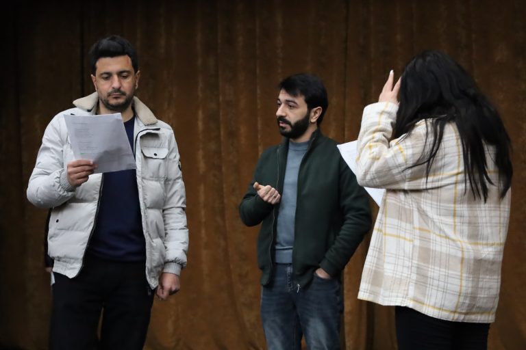 Qazax teatrında “Səsin mənəm, Xocalı!” adlı səhnə əsəri nümayiş etdiriləcək